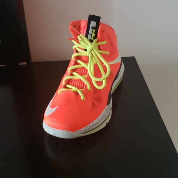 Neon Oranga and Yellow Nike Lebrons - Picture 2 of 6